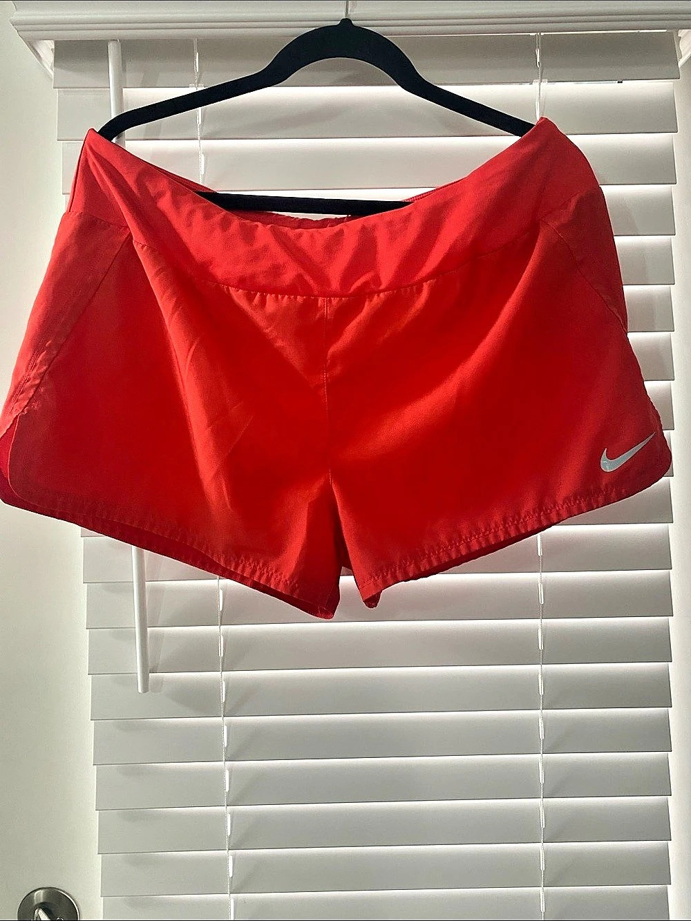 Nike Dri-FIT Tempo Running Shorts in Red, Size Large